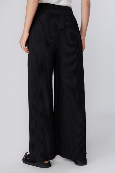 FotoCalça plissada feminina Kwi