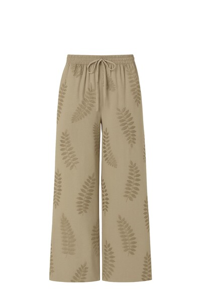 Foto Calça feminina bordado folhas Kwi