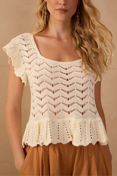 Foto Blusa crochet decote quadrado Dress to
