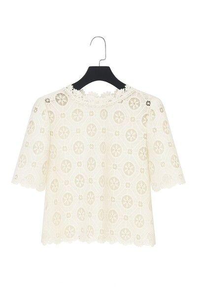 FotoBlusa em renda guipir Kwi