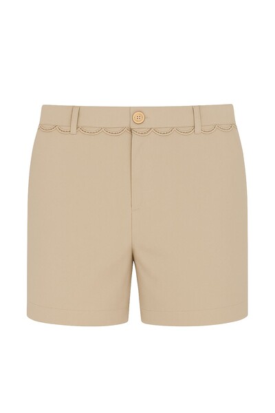 Foto Short plus size detalhe renda Kwi