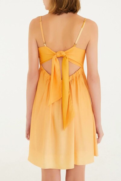 FotoVestido curto itacare coqueiro laranja Farm