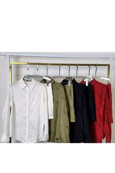 FotoShort bordado com vazado Kwi