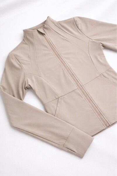 FotoJaqueta fitness feminina em poliamida Kwi