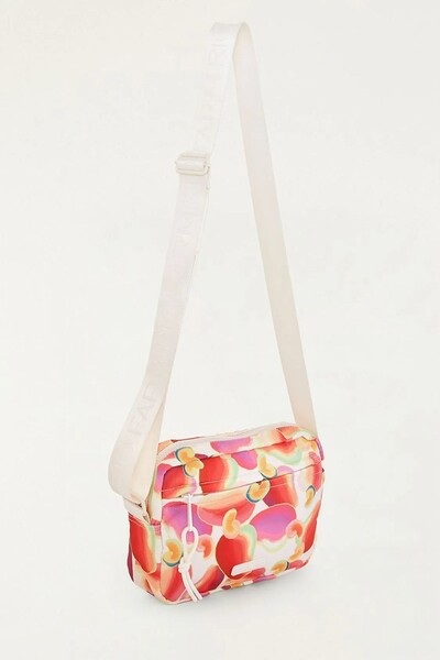 FotoBolsa ziriguidum suco de caju Farm