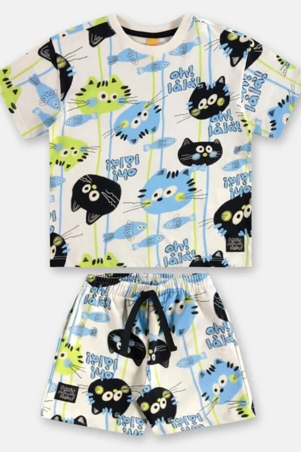 Conjunto camiseta malha e bermuda moletom digital Três e Já