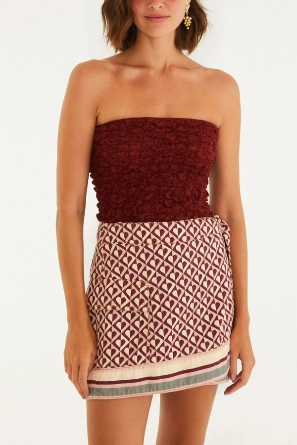 Saia sarja amore Farm