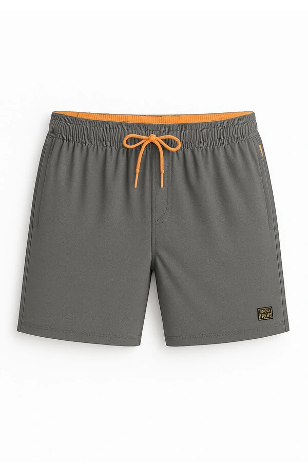 Bermuda masculina com detalhes laranja Kwi