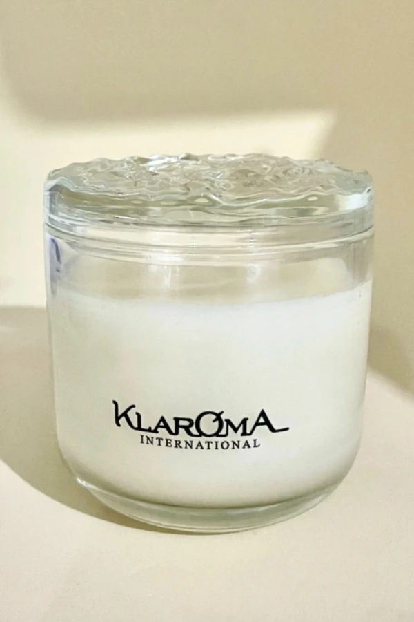 Vela aromática FREESIA & AMBAR 230g Klaroma