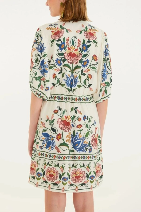 Vestido curto jardim beleza Farm