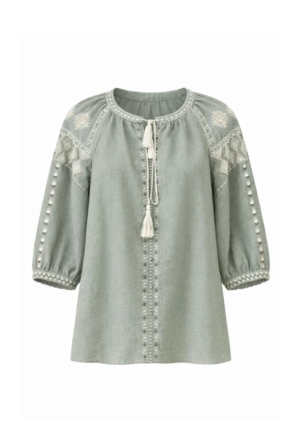 Bata com bordados manga curta Kwi