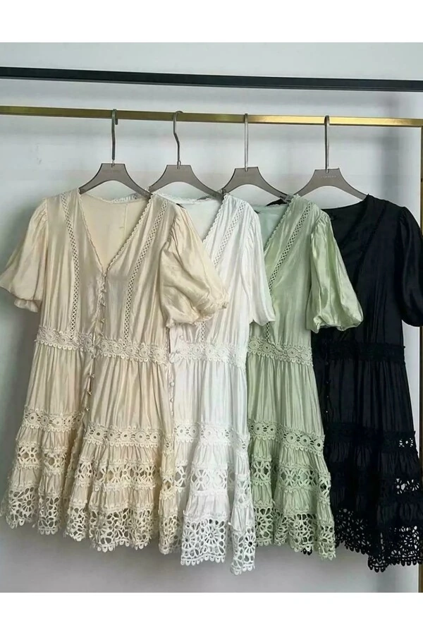 Vestido em renda Kwi