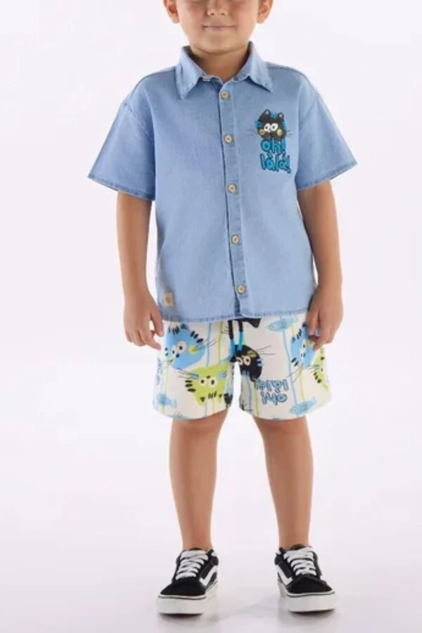 Conjunto camisa tecido e bermuda em moletom Três e Já