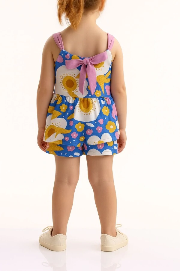 Conjunto blusa e short em meia malha Três E Já