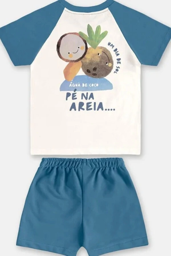 Conjunto camiseta malha e bermuda em moletom Três e Já