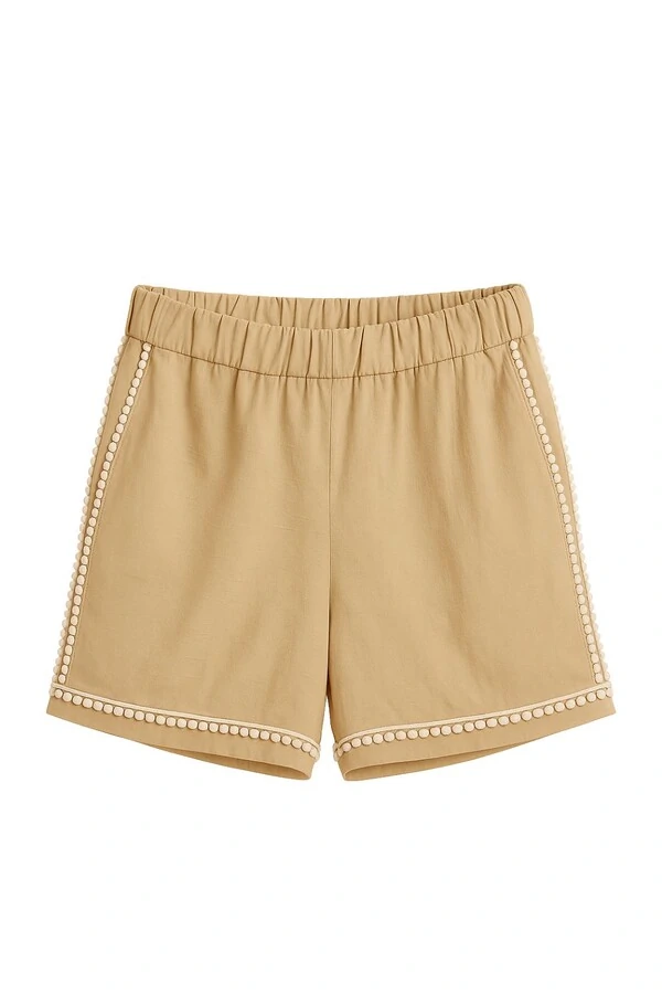Short com detalhe de pompons feminino Kwi