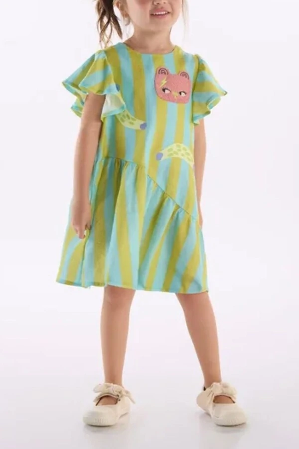 Vestido manga curta em viscolinho Três e Já