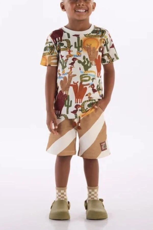 Conjunto camiseta malha e bermuda moletom sem felpa Três e Já