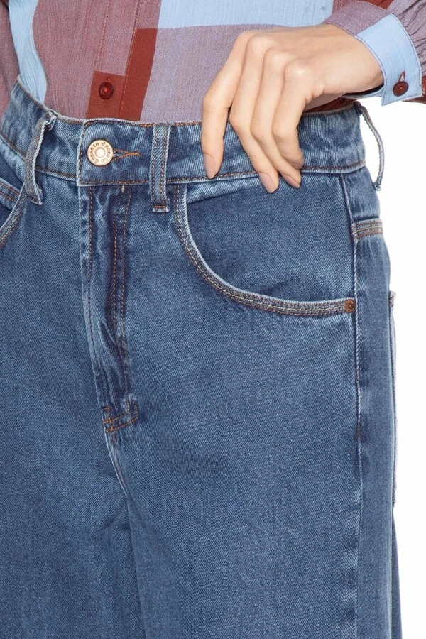 Calça jeans pantalona marcada Dress to