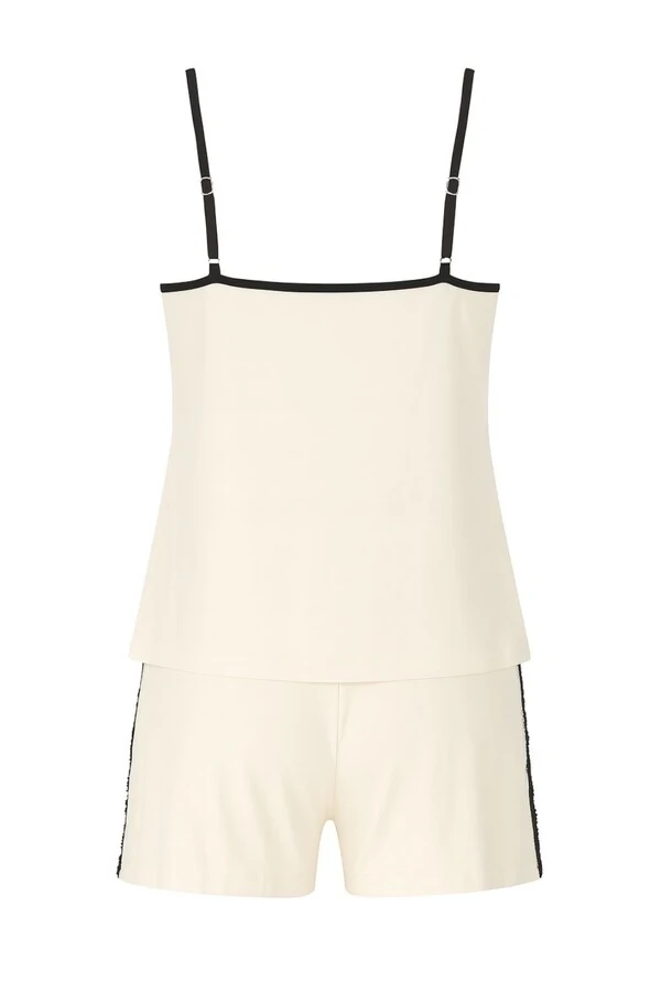 Short doll detalhes em renda Kwi