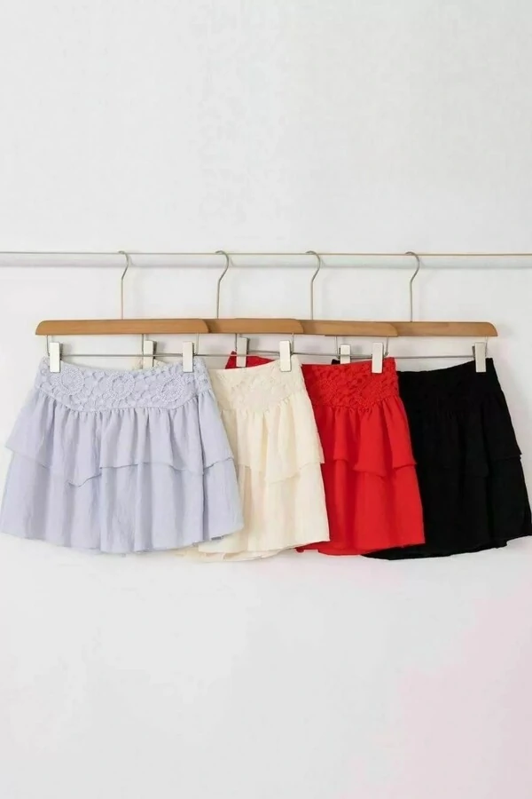 Saia curta babado Kwi