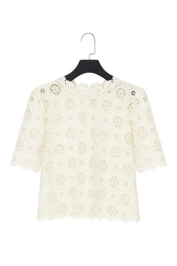 Blusa em renda guipir Kwi