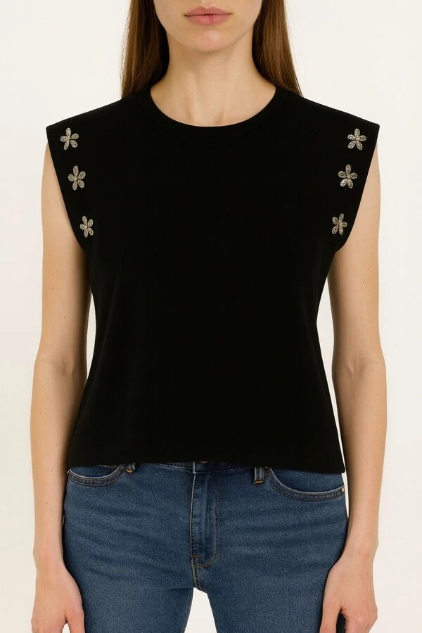 Blusa manga muscle em malha com aplicação de flores Kwi