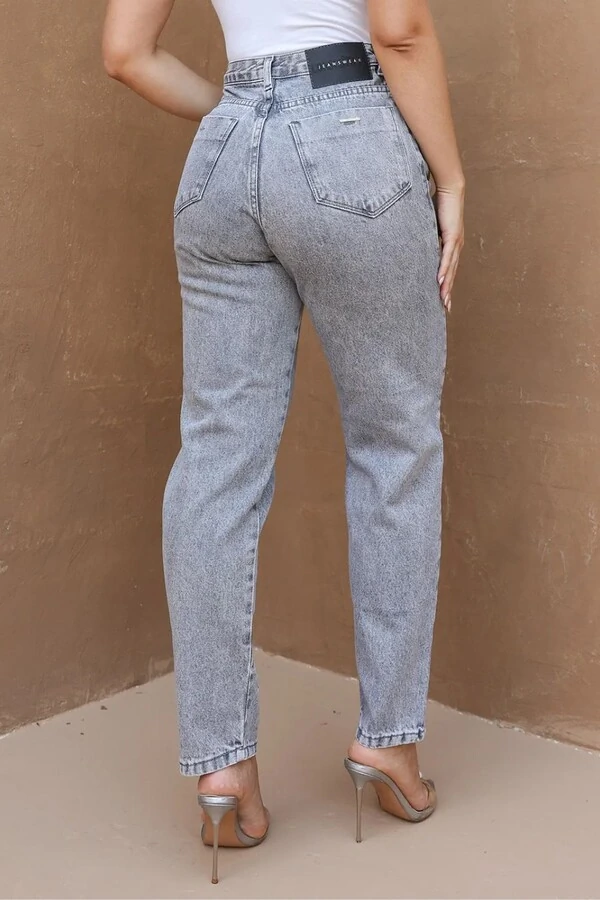 Calça jeans mom cintura alta Consciência Jeans
