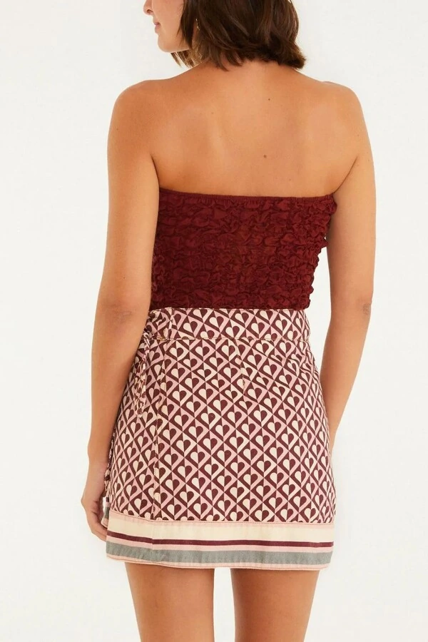 Saia sarja amore Farm