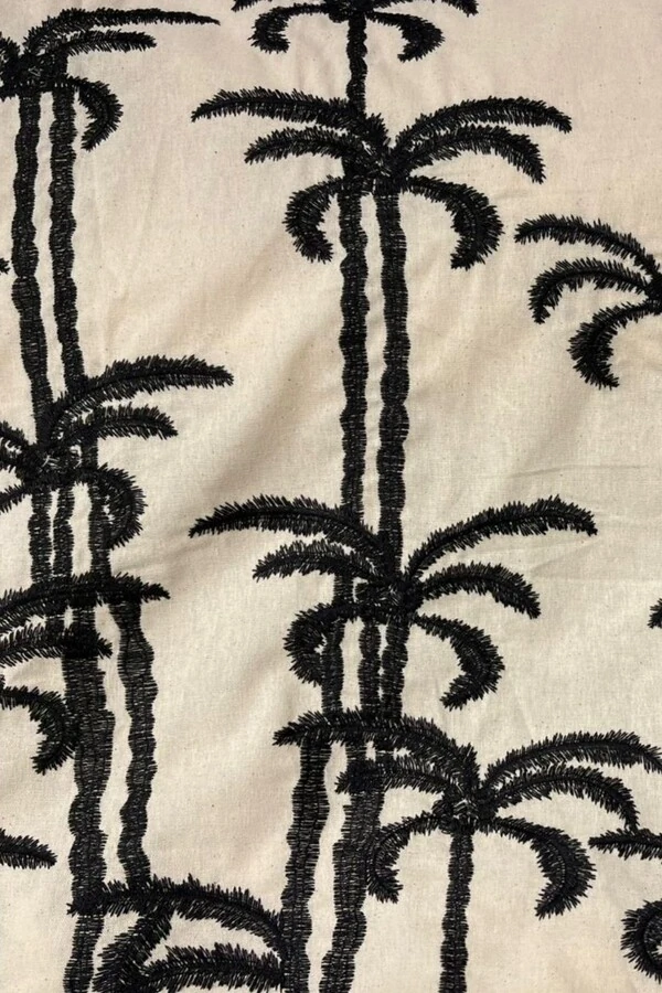 Vestido com alças em cordão e bordado Kwi