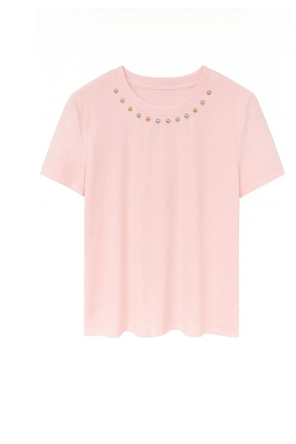 T-shirt feminina com aplicações no decote Kwi