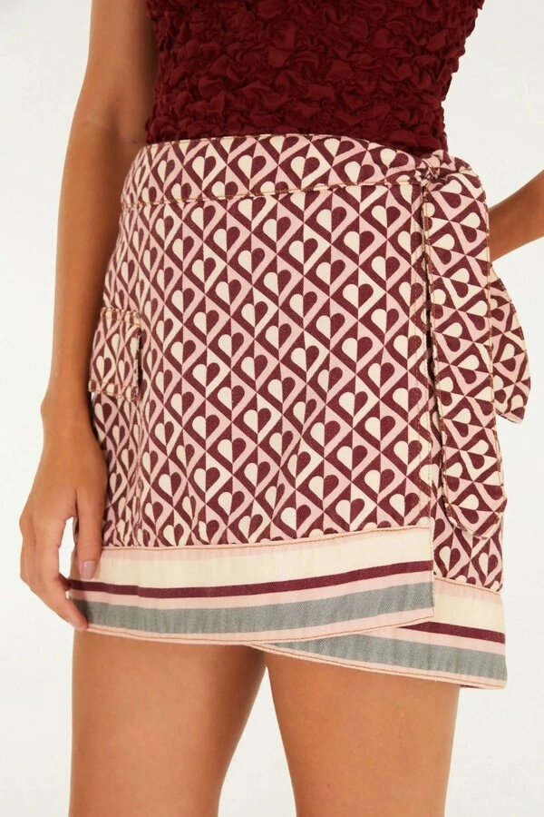 Saia sarja amore Farm