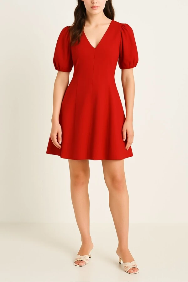 Vestido curto evasê Kwi