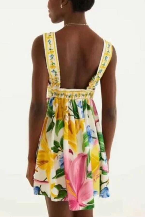 Vestido curto floral malu Farm