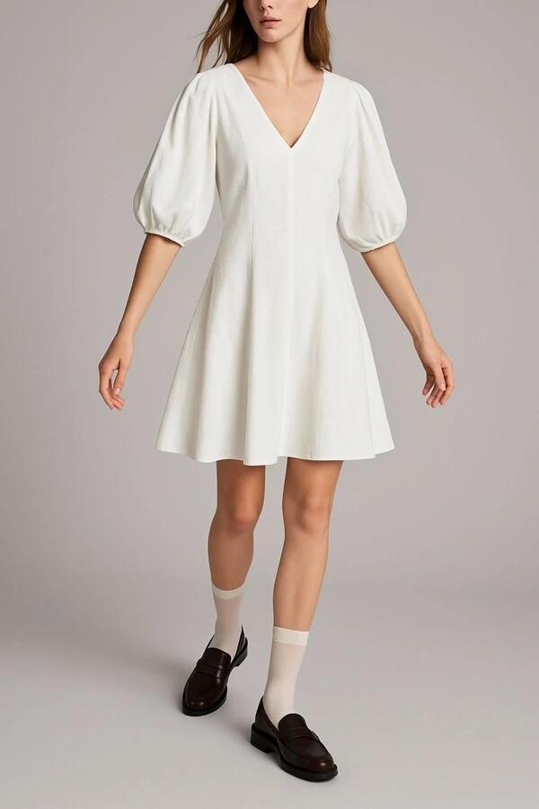 Vestido curto evasê Kwi