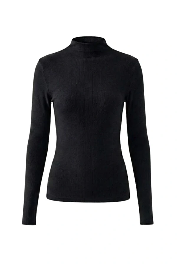 Blusa feminina ml gola alta em malha Kwi