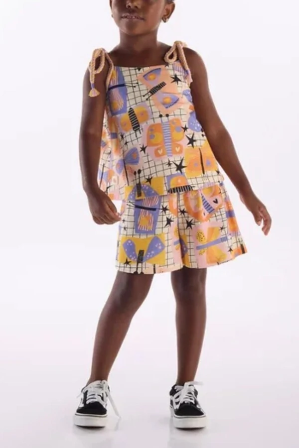 Conjunto blusa e short em meia malha Três e Já