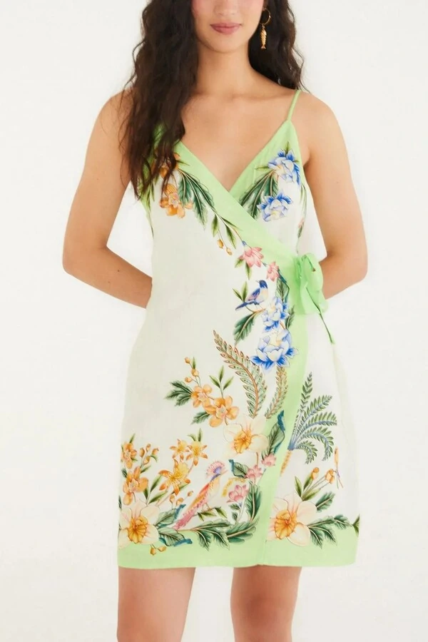 Vestido curto natureza floral Farm