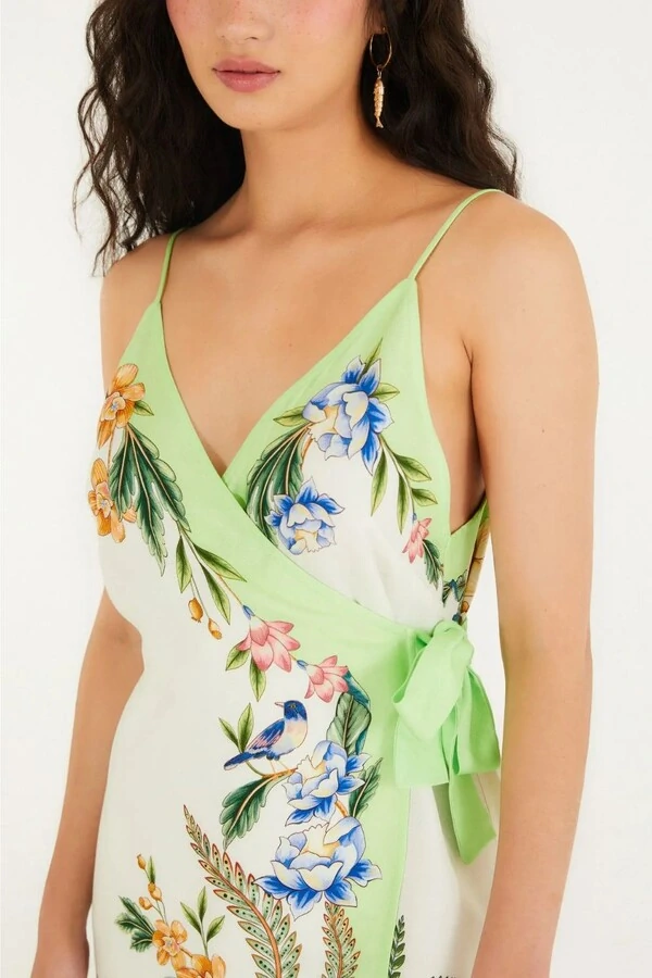 Vestido curto natureza floral Farm