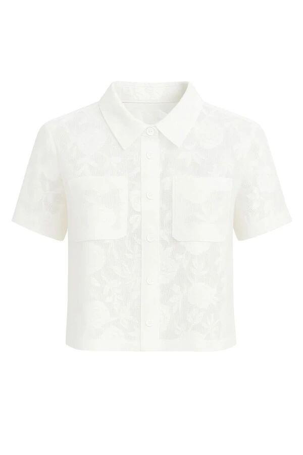 Camisa em renda com bolsos Kwi