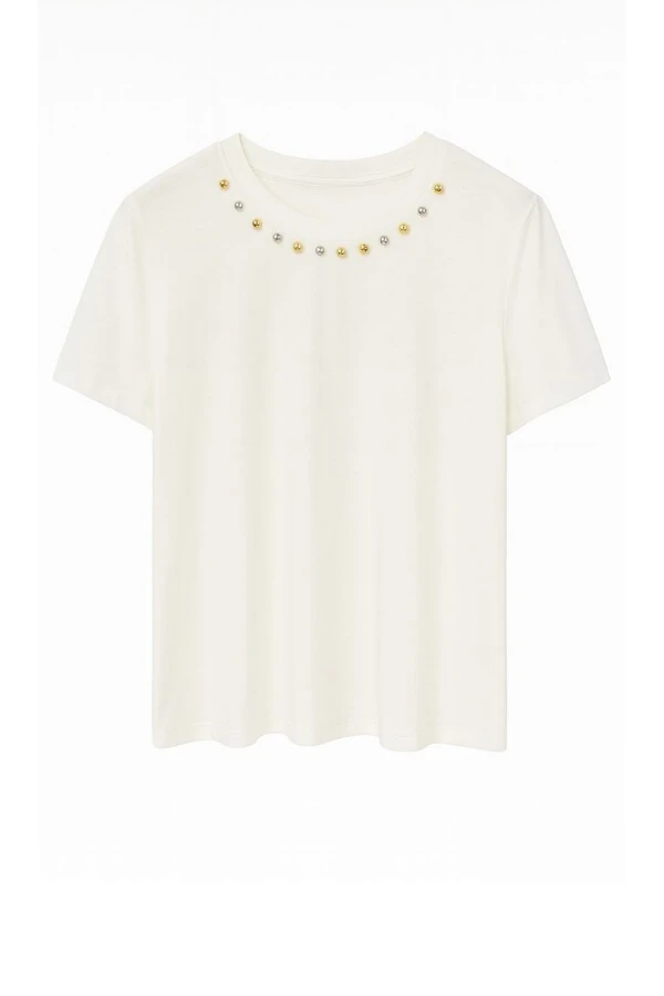 T-shirt feminina com aplicações no decote Kwi