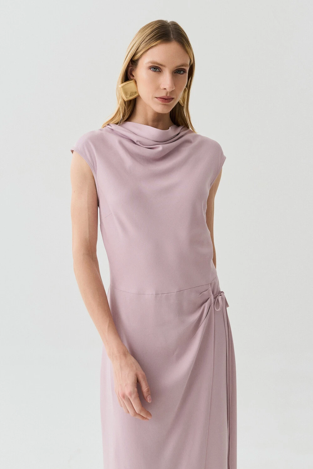 FotoVestido Midi Regata Transpassado Gola Drapeada Laço Lateral Drapeada