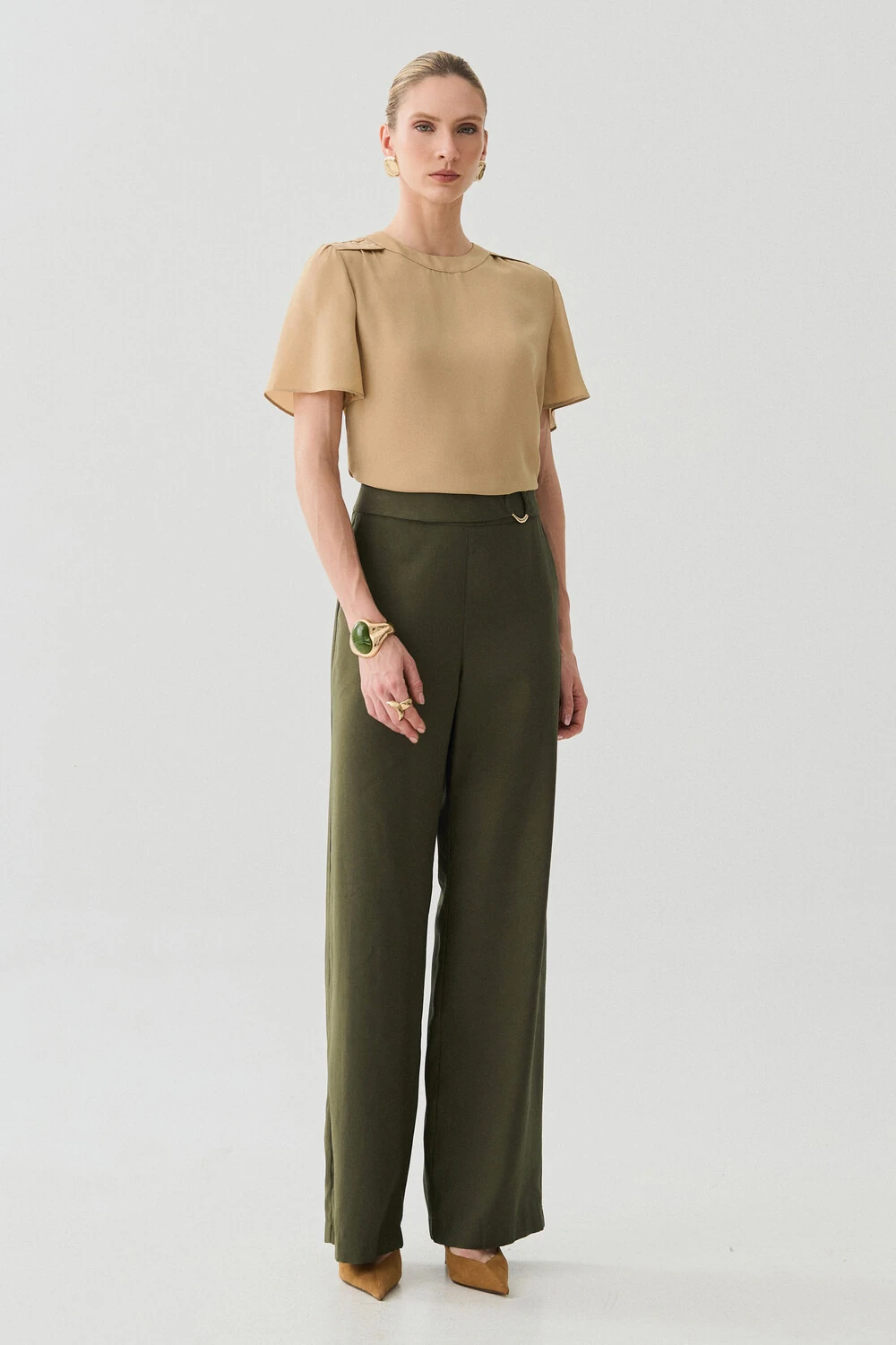 FotoBlusa Decote Redondo Ombro Prega