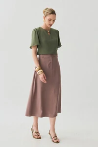 Blusa Manga Evasê Decote Vazado Gold