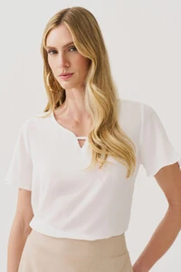 Blusa Manga Evasé Decote Cavado