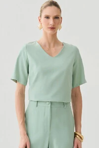 Conjunto de Alfaiataria de Blusa Decote V e Calça Wide Leg