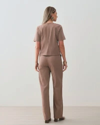 Conjunto de Alfaiataria de Blusa Crop Assimétrica Ombro Esquerdo Prega Gold Double e Calça Reta