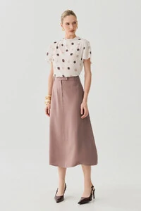 Blusa Assimétrica Abstrata Gola Careca Baixa Pregas Ombro Direito