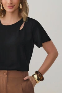 Blusa Assimétrica Dupla Ombro Cut Out