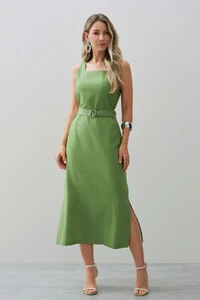 Vestido Midi Regata de Linho Decote Quadrado Fendas Laterais Cinto Fivela